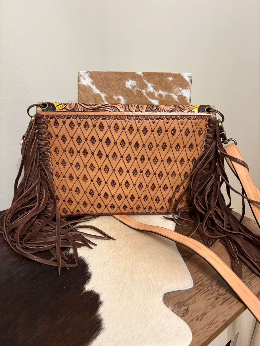 American Darling Tooled Leather Cactus & Sunflower Crossbody Bag/Clutch - Picture 2 of 7